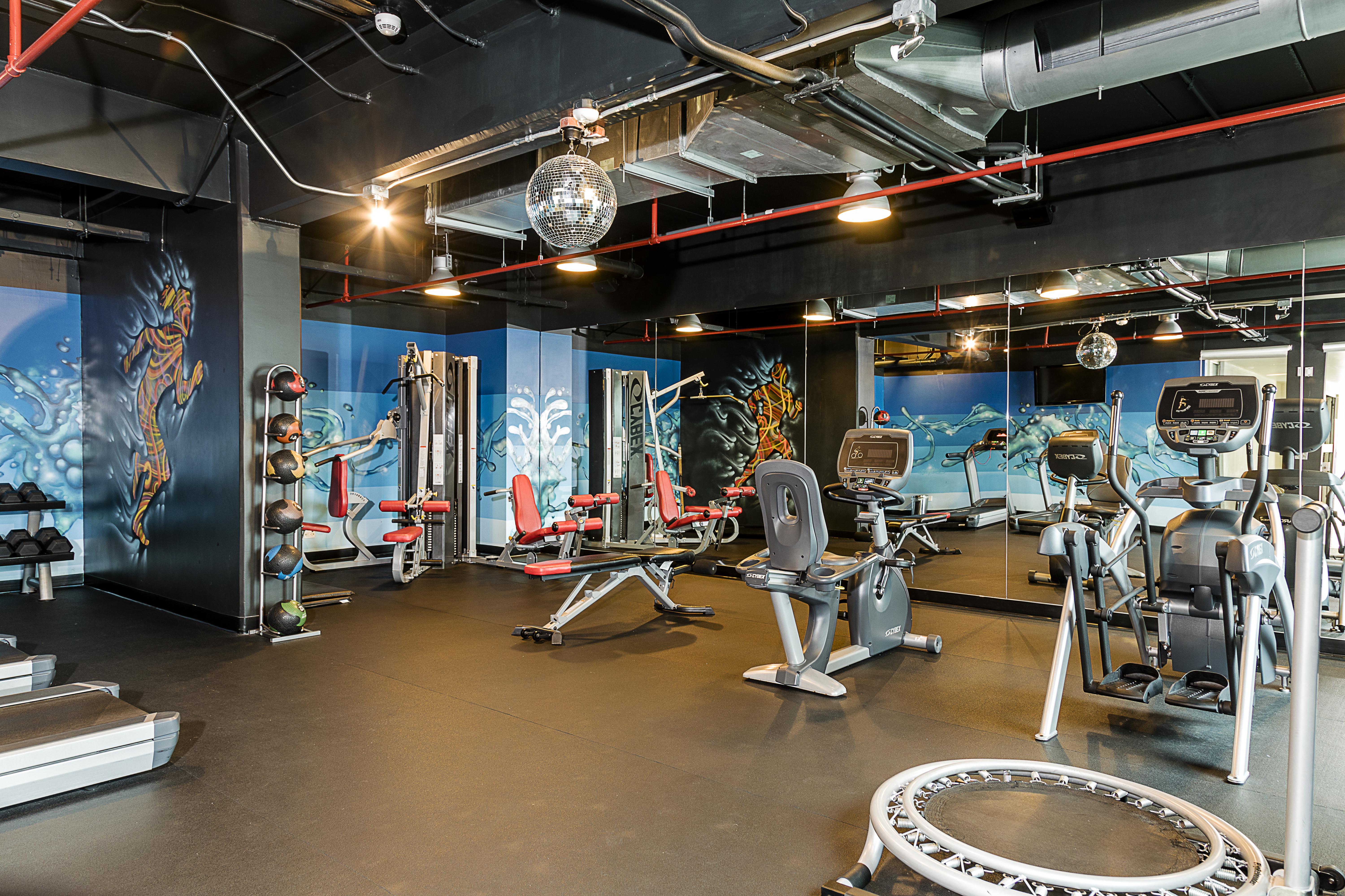 D Sabana Hotel San Jose  Eksteriør bilde The gym at the hotel