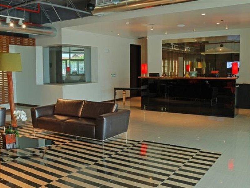 D Sabana Hotel San Jose  Eksteriør bilde The lounge at KLIA